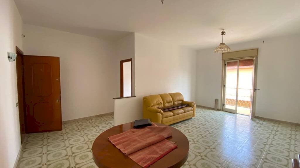Salone - Four-room apartment corso Italia, Carini - photo 3