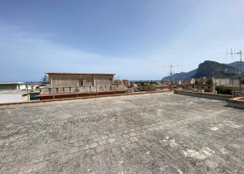 Terrazzo - Four-room apartment corso Italia, Carini - photo 12
