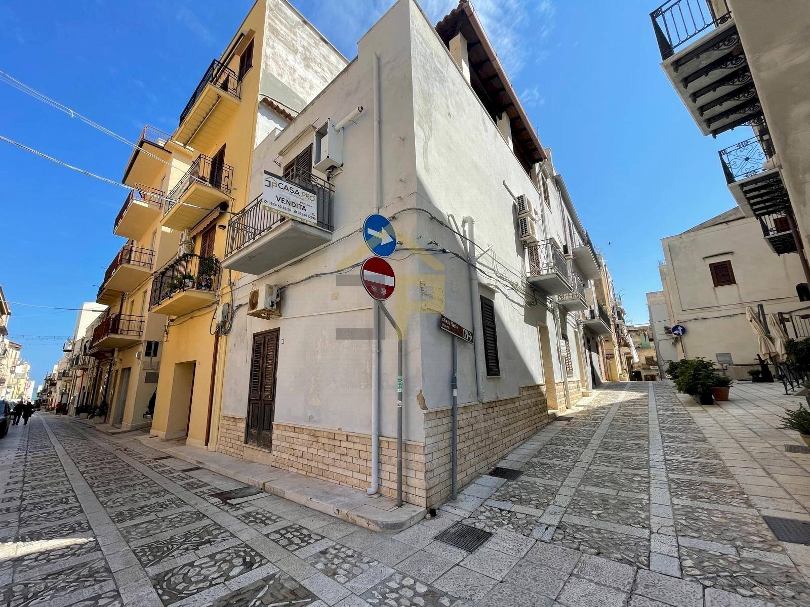 Foto 1 - Casa indipendente Via Giacomo Puccini, Via Tenente Giuseppe Buffa
 
60 - 35 - 37, Castellammare del Golfo - foto 1