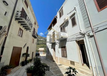 Foto 65 - Casa indipendente Via Giacomo Puccini, Via Tenente Giuseppe Buffa
 
60 - 35 - 37, Castellammare del Golfo - foto 65