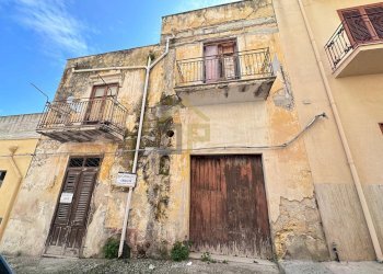 Foto 1 - Casa indipendente Via Manzoni
 
42-44, Castellammare del Golfo - foto 1
