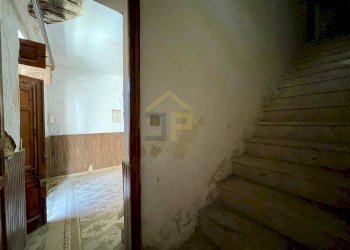 Foto 2 - Casa indipendente Via Manzoni
 
42-44, Castellammare del Golfo - foto 2