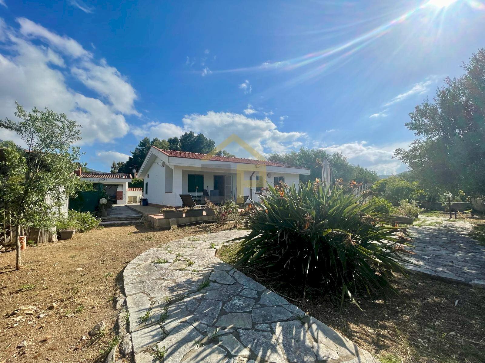 Foto 1 - Villa Barone
 
1, Castellammare del Golfo - foto 1