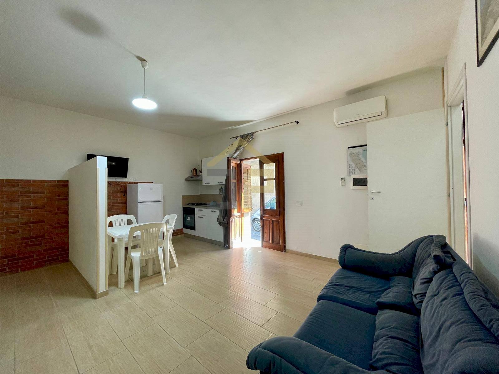Foto 2 - Casa indipendente Via Alonzo
79, Castellammare del Golfo - foto 2