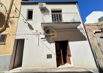Foto 1 - Casa indipendente Via Alonzo
 
79, Castellammare del Golfo - foto 1