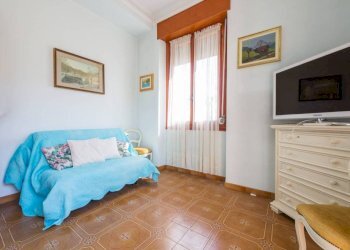Camera da letto - Trilocale via Rodi, Genova (zona Albaro) - foto 4