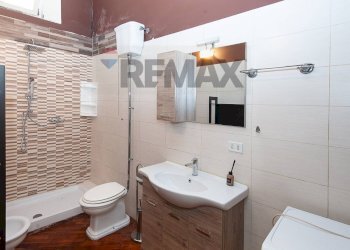 Bagno - Trilocale via Angeloni
 
35, Frosinone - foto 6
