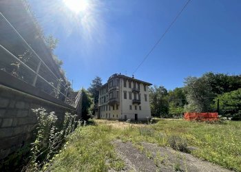 Foto 4 - Independent house FRAZIONE DONNO
 
8, Strona - photo 4