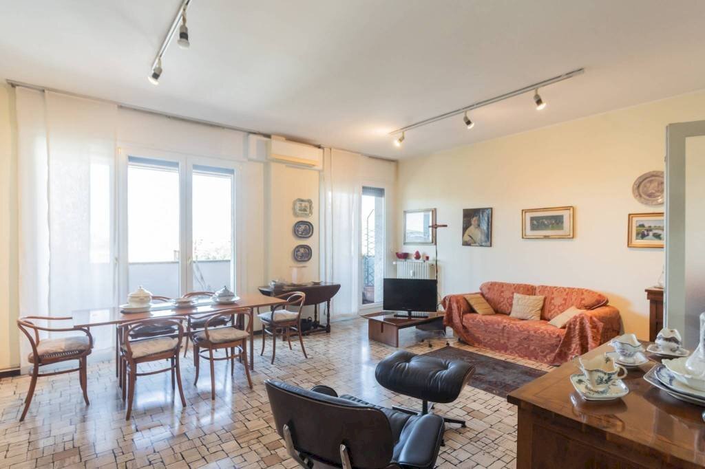 Salone - Four-room apartment viale CASIRAGHI, 40, Sesto San Giovanni - photo 1
