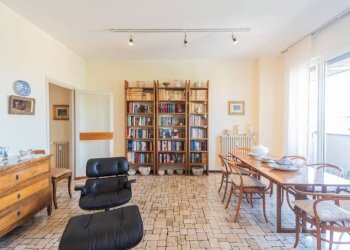 Salone - Four-room apartment viale CASIRAGHI, 40, Sesto San Giovanni - photo 4