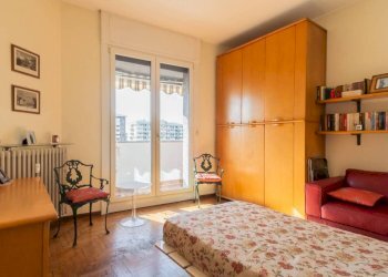Camera da letto - Four-room apartment viale CASIRAGHI, 40, Sesto San Giovanni - photo 32