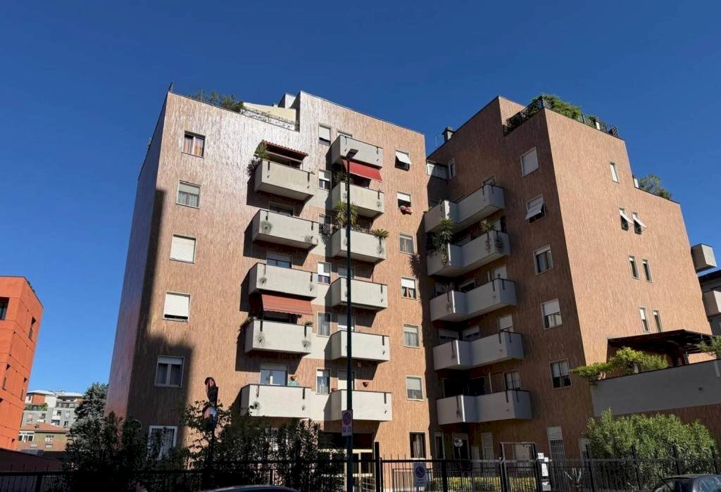 Facciata - Three-room apartment via Ludovico Ariosto, 197, Sesto San Giovanni - photo 1