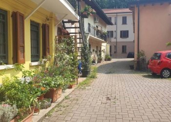 Cortile interno - Bilocale via Alessandro Manzoni, 9, Sesto San Giovanni - foto 1