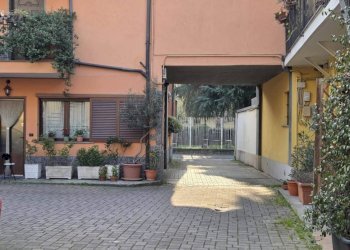 Cortile interno - Bilocale via Alessandro Manzoni, 9, Sesto San Giovanni - foto 4