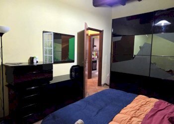Camera da letto - Bilocale via Alessandro Manzoni, 9, Sesto San Giovanni - foto 10
