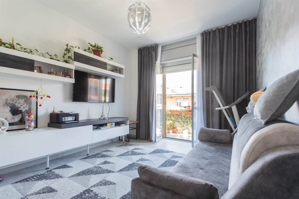 Salone - Three-room apartment via TORINO, 80, Sesto San Giovanni - photo 1