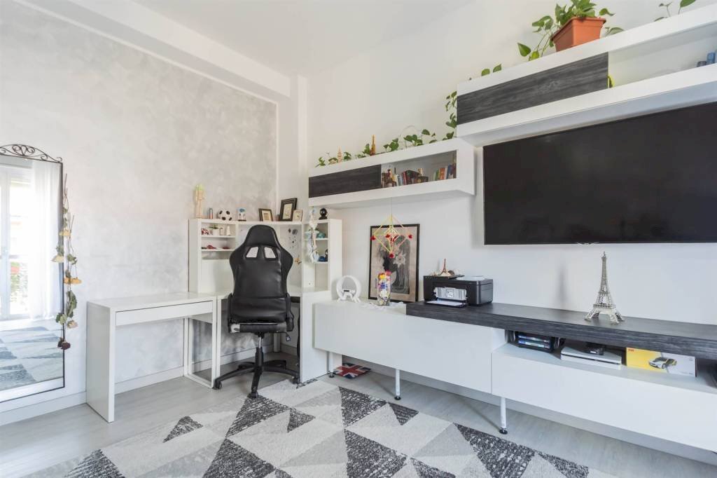 Salone - Three-room apartment via TORINO, 80, Sesto San Giovanni - photo 3