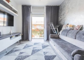 Salone - Three-room apartment via TORINO, 80, Sesto San Giovanni - photo 2