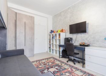Camera da letto - Three-room apartment via TORINO, 80, Sesto San Giovanni - photo 30