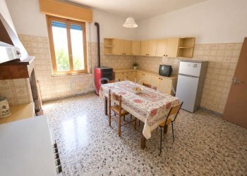 Cucina - Rustico Mosciano Sant'Angelo - foto 7