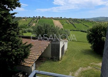 Vista - Rustico Mosciano Sant'Angelo - foto 13