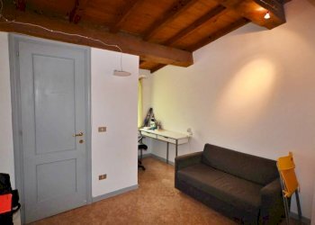Camera da letto - Trilocale corso Canalgrande, Modena (zona Centro Storico) - foto 7