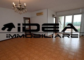 Soggiorno - Appartamento via Viterbo, Modena - foto 1