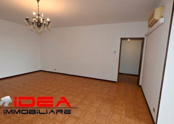 Soggiorno - Appartamento via Viterbo, Modena - foto 6