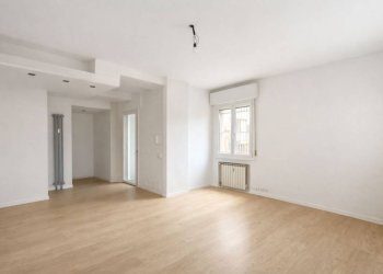 Soggiorno - Three-room apartment Bologna (neighborhood Barca) - photo 1