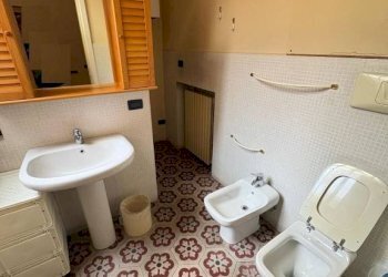 Bagno - Quadrilocale via Piacenza, 23, Alessandria - foto 5