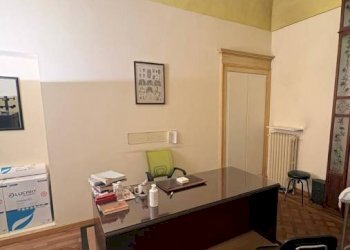 Stanza arredata - Quadrilocale via Piacenza, 23, Alessandria - foto 14
