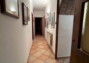 Foto 10 - Three-room apartment San Giuseppe Vesuviano - photo 10