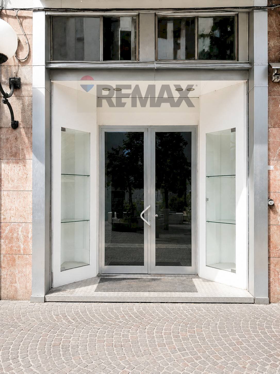 Edificio all\'aperto - Commercial Premises CORSO MAZZINI
91, Cosenza - photo 2