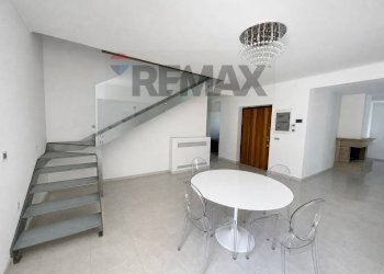 Scale - Apartment Via Modigliani
 
91, Rende - photo 6