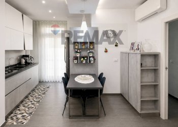 Sala da pranzo - Three-room apartment via fellini
 
8, Cosenza - photo 1
