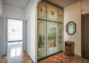 Disimpegno - Four-room apartment corso Europa, Genova (neighborhood Quarto) - photo 16