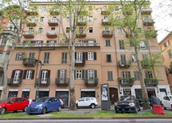 Facciata - Trilocale corso Francia, 95, Torino (zona Cit Turin) - foto 2