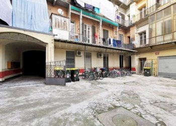 Cortile interno - Trilocale corso Francia, 95, Torino (zona Cit Turin) - foto 4