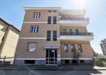 Facciata - Three-room apartment via 24 Maggio, 26, Trofarello - photo 1