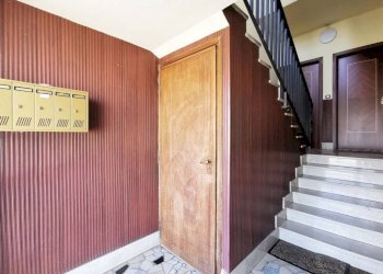 Interno palazzo - Three-room apartment via 24 Maggio, 26, Trofarello - photo 3