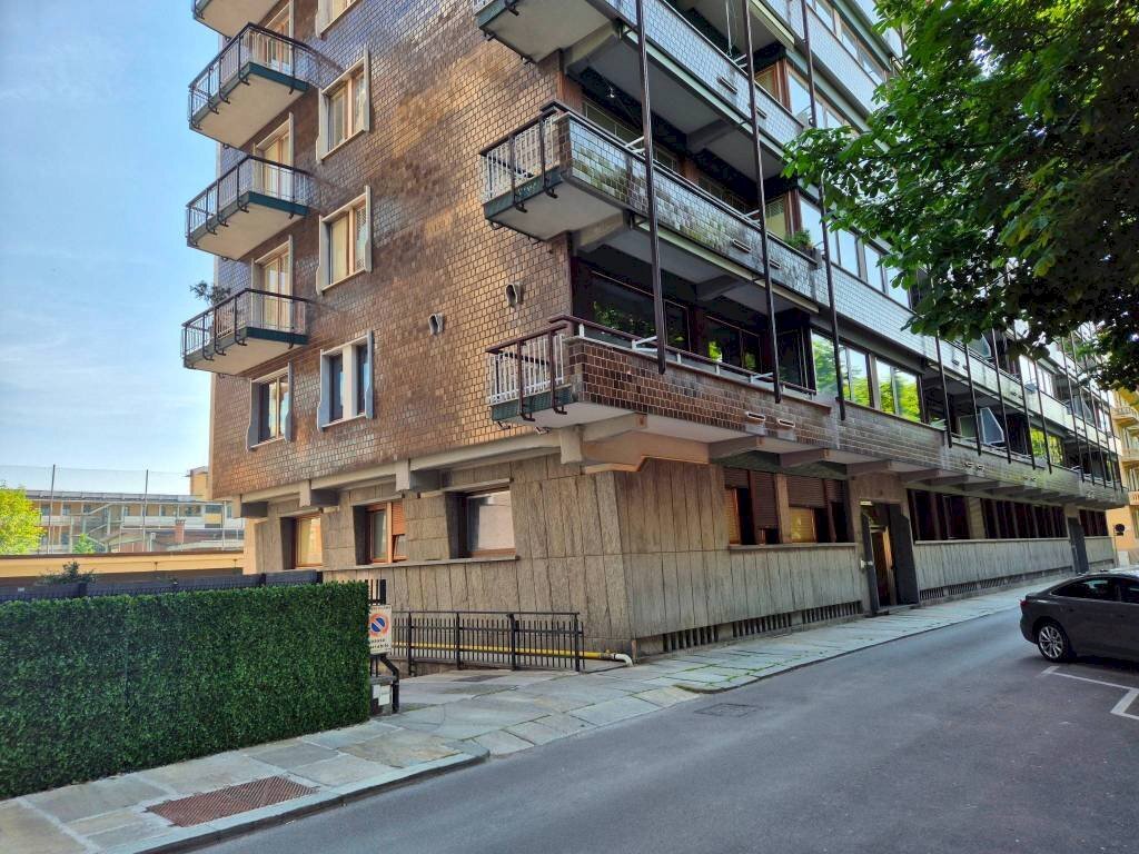 Facciata - Apartment corso Dante Alighieri, 49, Cuneo (neighborhood Centro) - photo 1