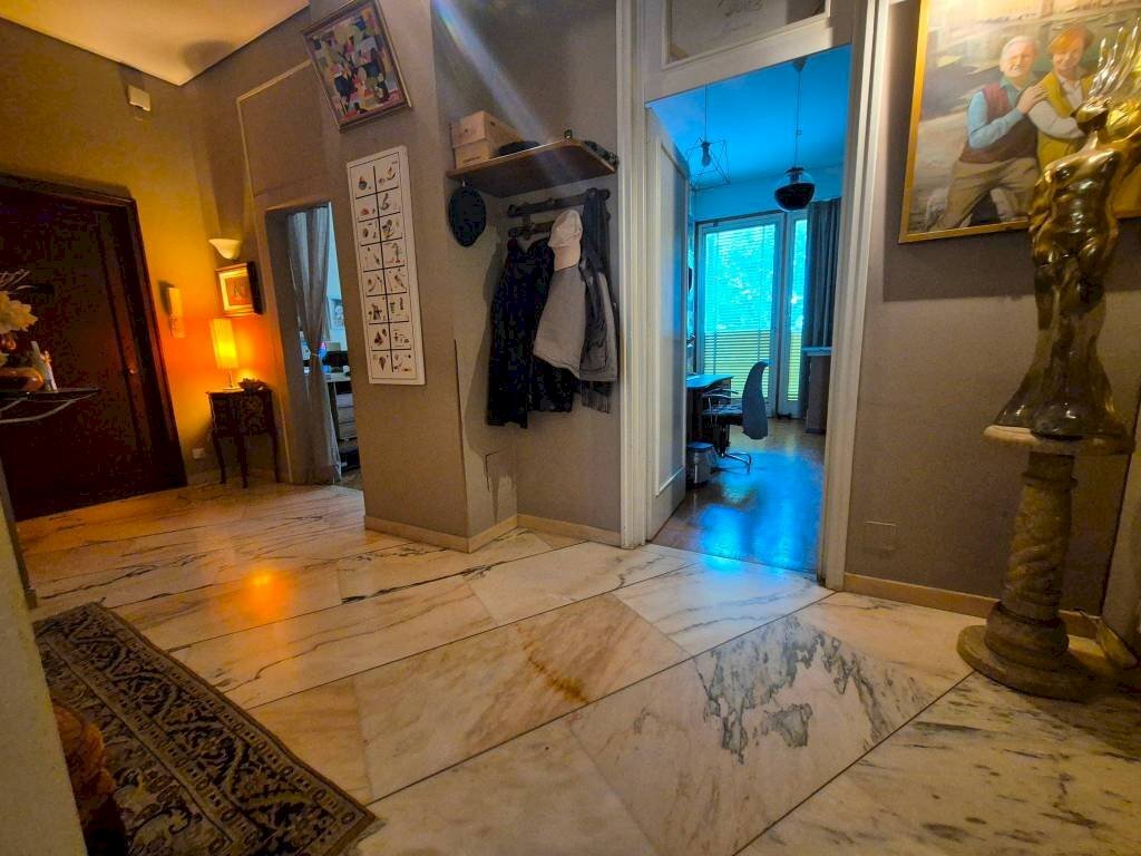 Ingresso - Apartment corso Dante Alighieri, 49, Cuneo (neighborhood Centro) - photo 2