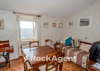 Salone - Two-room apartment via Monaldesca, 28, Onano - photo 1