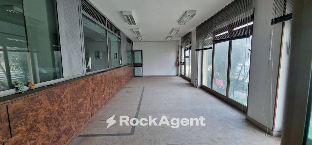 Interno non residenziale - Altro corso Italia, 8, Motta San Giovanni - foto 2