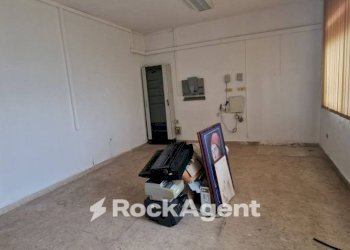 Interno non residenziale - Altro corso Italia, 8, Motta San Giovanni - foto 8