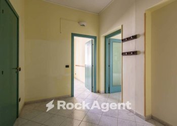 Disimpegno - Three-room apartment via Vincenzo D'Amato, 18, Catanzaro - photo 21