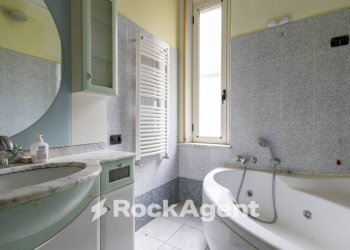 Bagno - Three-room apartment via Vincenzo D'Amato, 18, Catanzaro - photo 29