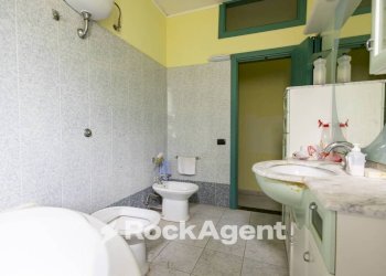 Bagno - Three-room apartment via Vincenzo D'Amato, 18, Catanzaro - photo 31