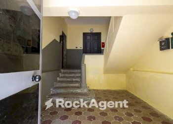 Interno palazzo - Three-room apartment via Vincenzo D'Amato, 18, Catanzaro - photo 35