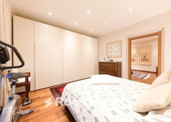 Camera da letto - Three-room apartment via Paolo Giacometti, Genova (neighborhood Marassi) - photo 12